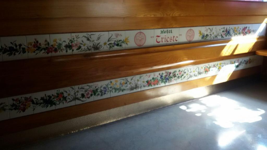 Albergo Trieste Tambre dʼAlpago Zimmer foto