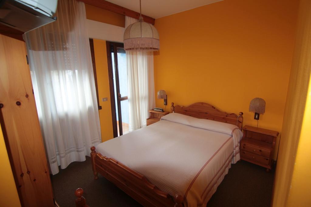 Albergo Trieste Tambre dʼAlpago Zimmer foto